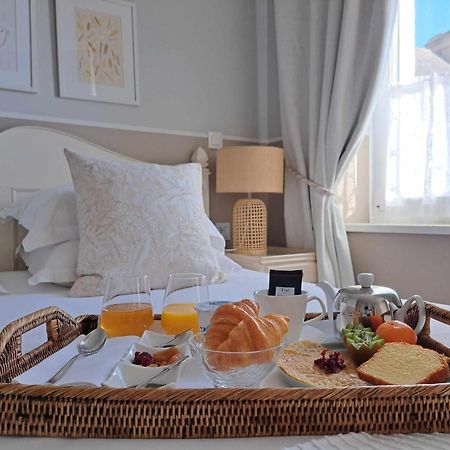Hotel Traiteur Les Ormes, The Originals Relais Барневил Картере Екстериор снимка