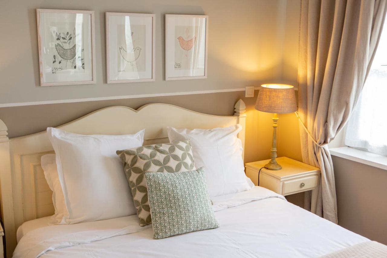 Hotel Traiteur Les Ormes, The Originals Relais Барневил Картере Екстериор снимка