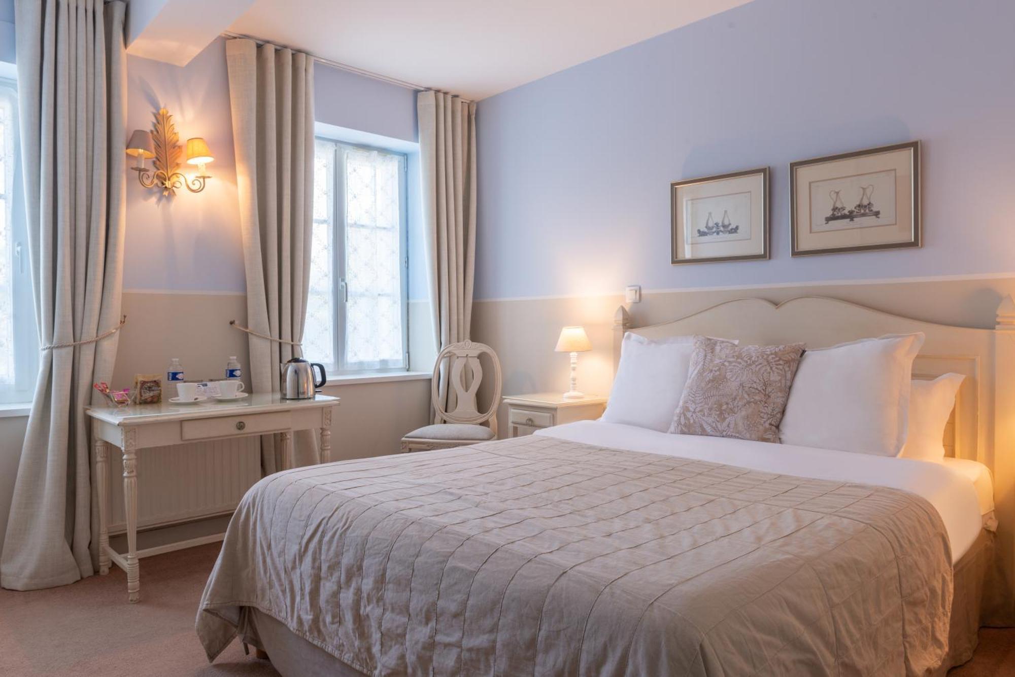 Hotel Traiteur Les Ormes, The Originals Relais Барневил Картере Екстериор снимка