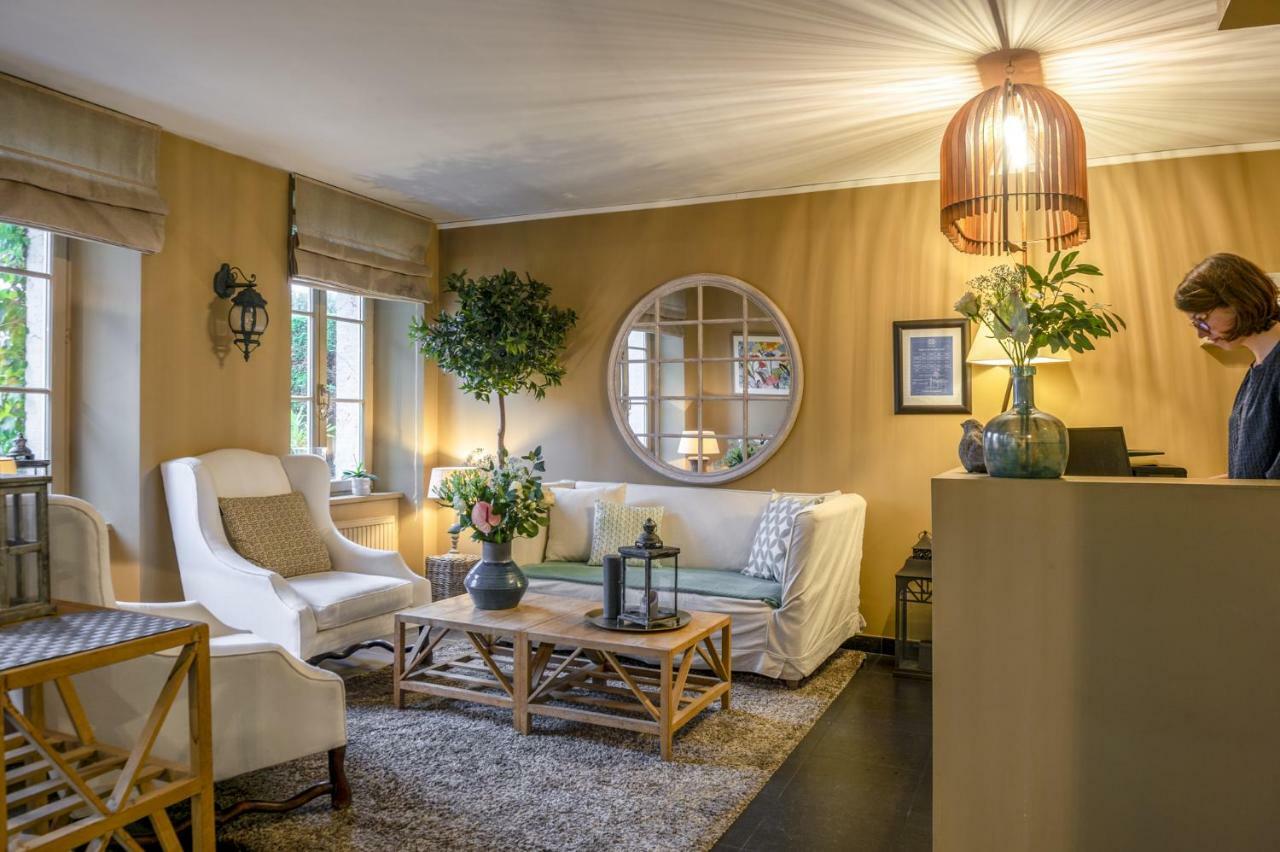 Hotel Traiteur Les Ormes, The Originals Relais Барневил Картере Екстериор снимка